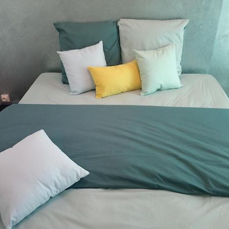Agreable Appartement Proche Gare Libourne Exterior foto